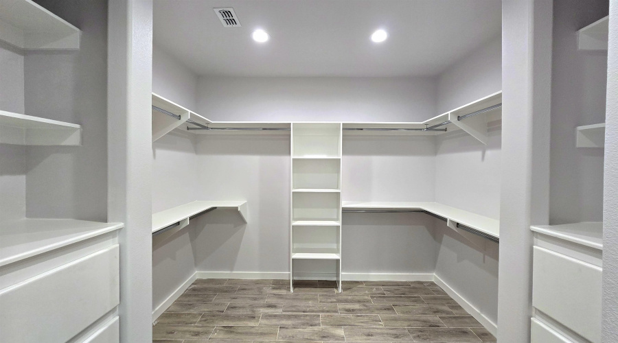 2909 Bayard St, Laredo, Texas 78041-212, 3 Bedrooms Bedrooms, 5 Rooms Rooms,2 BathroomsBathrooms,Residential,For Sale,2909 Bayard St,20250764