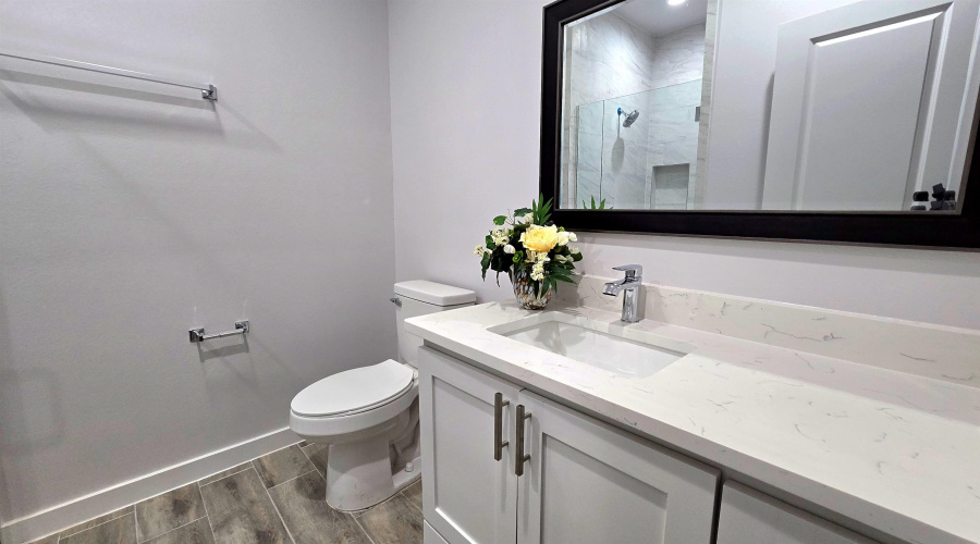 2909 Bayard St, Laredo, Texas 78041-212, 3 Bedrooms Bedrooms, 5 Rooms Rooms,2 BathroomsBathrooms,Residential,For Sale,2909 Bayard St,20250764