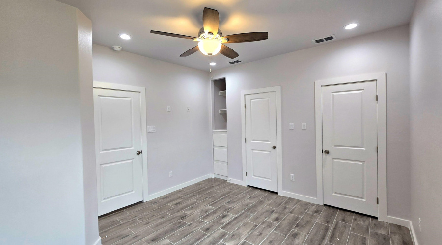 2909 Bayard St, Laredo, Texas 78041-212, 3 Bedrooms Bedrooms, 5 Rooms Rooms,2 BathroomsBathrooms,Residential,For Sale,2909 Bayard St,20250766