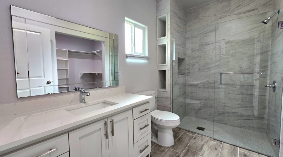 2909 Bayard St, Laredo, Texas 78041-212, 3 Bedrooms Bedrooms, 5 Rooms Rooms,2 BathroomsBathrooms,Residential,For Sale,2909 Bayard St,20250766