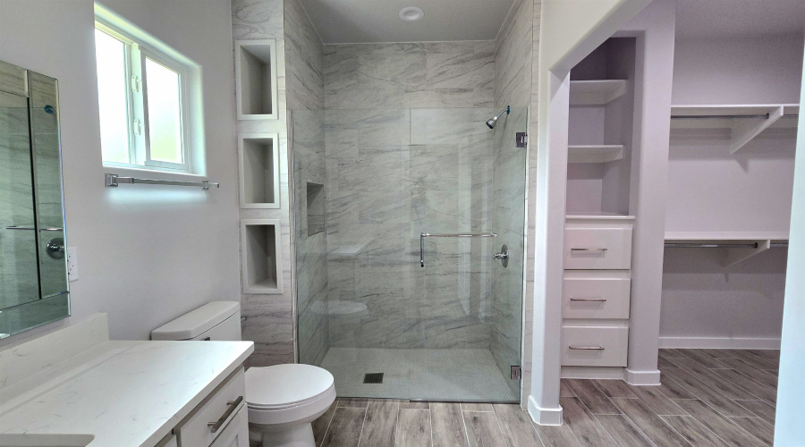 2909 Bayard St, Laredo, Texas 78041-212, 3 Bedrooms Bedrooms, 5 Rooms Rooms,2 BathroomsBathrooms,Residential,For Sale,2909 Bayard St,20250766