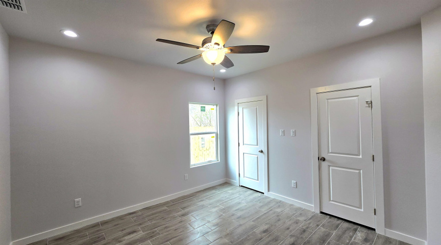 2909 Bayard St, Laredo, Texas 78041-212, 3 Bedrooms Bedrooms, 5 Rooms Rooms,2 BathroomsBathrooms,Residential,For Sale,2909 Bayard St,20250766