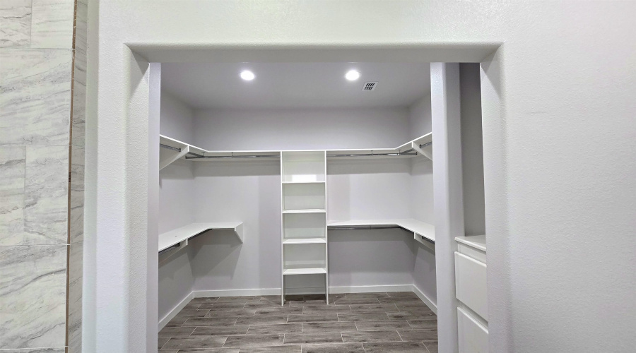 2909 Bayard St, Laredo, Texas 78041-212, 3 Bedrooms Bedrooms, 5 Rooms Rooms,2 BathroomsBathrooms,Residential,For Sale,2909 Bayard St,20250766