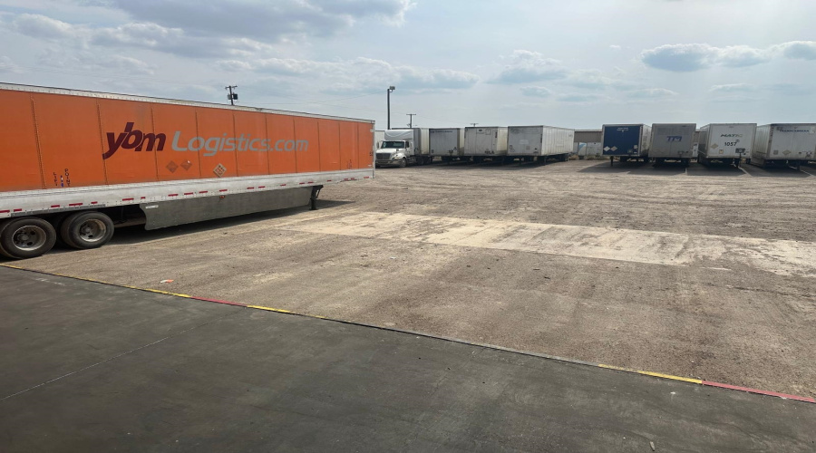 14202 Business Ave, Laredo, Texas 78045-7, 1 Bedroom Bedrooms, 11 Rooms Rooms,2 BathroomsBathrooms,Commercial/industrial,For Rent,14202 Business Ave,20251795