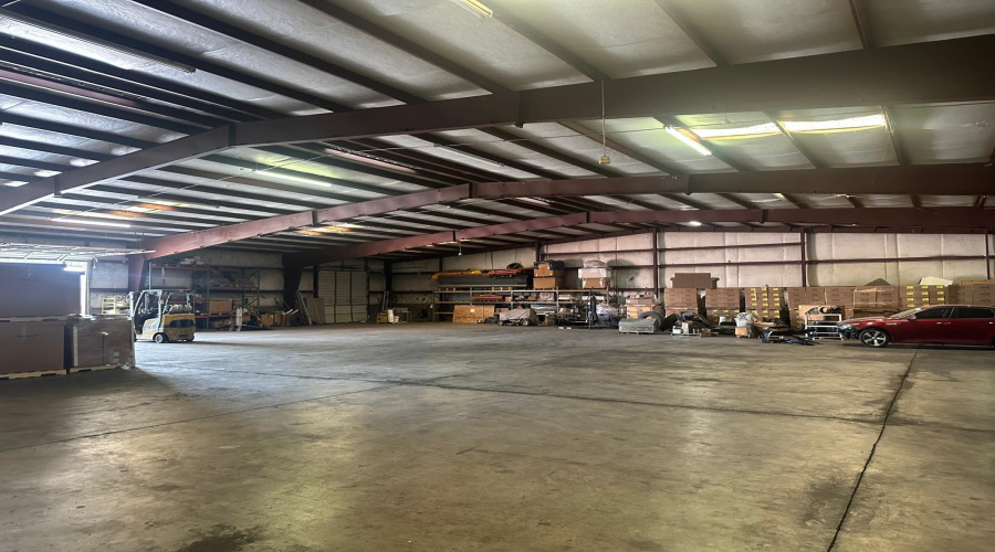 14202 Business Ave, Laredo, Texas 78045-7, 1 Bedroom Bedrooms, 11 Rooms Rooms,2 BathroomsBathrooms,Commercial/industrial,For Rent,14202 Business Ave,20251795