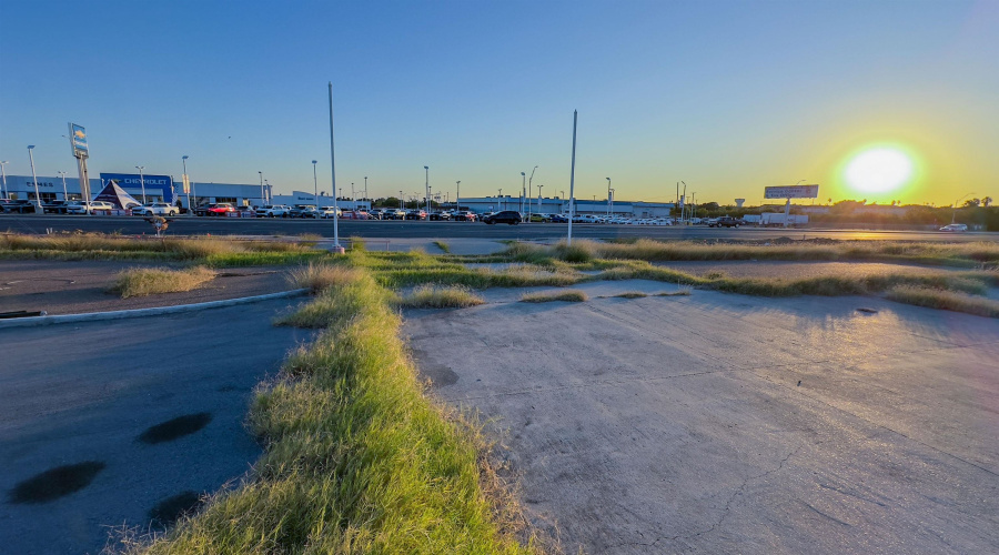 3716 E Saunders St, LAREDO, Texas 78041, ,Land,For Sale,3716 E Saunders St,20250561