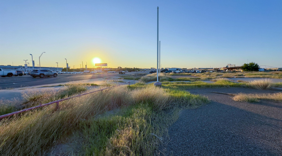 3716 E Saunders St, LAREDO, Texas 78041, ,Land,For Sale,3716 E Saunders St,20250561