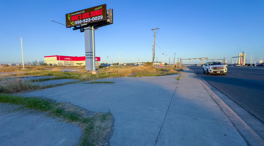 3716 E Saunders St, LAREDO, Texas 78041, ,Land,For Sale,3716 E Saunders St,20250561