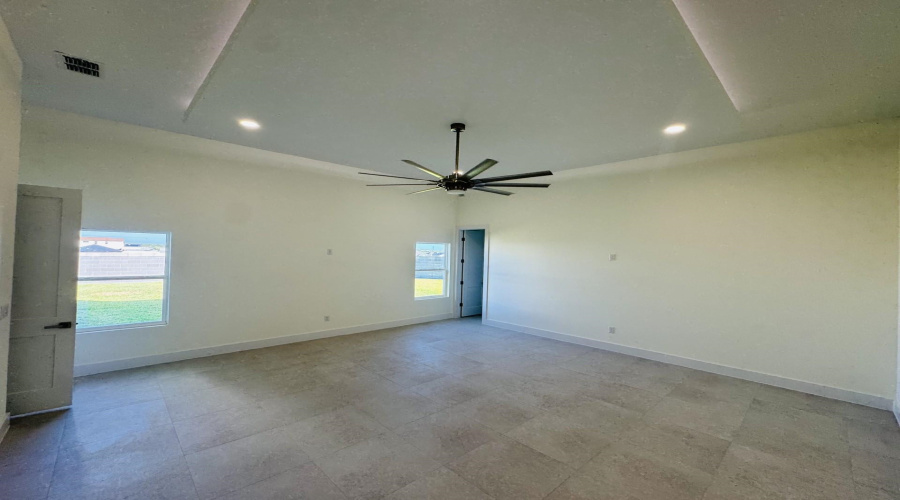 1505 Ocio Dr., Laredo, Texas 78045, 4 Bedrooms Bedrooms, 7 Rooms Rooms,4 BathroomsBathrooms,Residential,For Sale,1505 Ocio Dr.,20251820