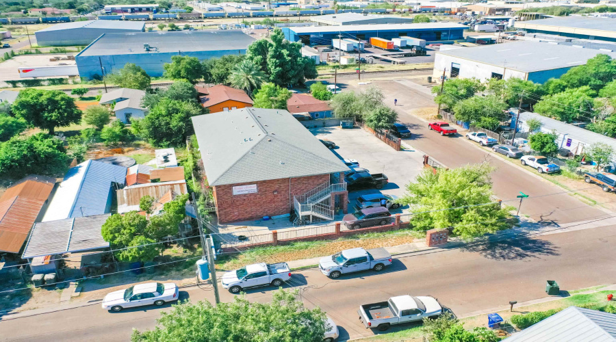 2220 Santa Cleotilde Ave, LAREDO, Texas 78040, ,Multi-family,For Sale,2220 Santa Cleotilde Ave,20251815