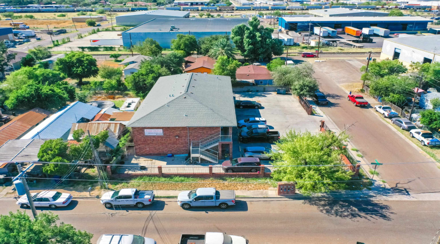 2220 Santa Cleotilde Ave, LAREDO, Texas 78040, ,Multi-family,For Sale,2220 Santa Cleotilde Ave,20251815