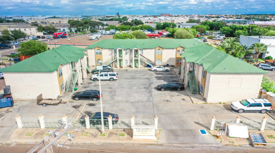 1100 Tesoro Ln, LAREDO, Texas 78041, ,Multi-family,For Sale,1100 Tesoro Ln,20251818