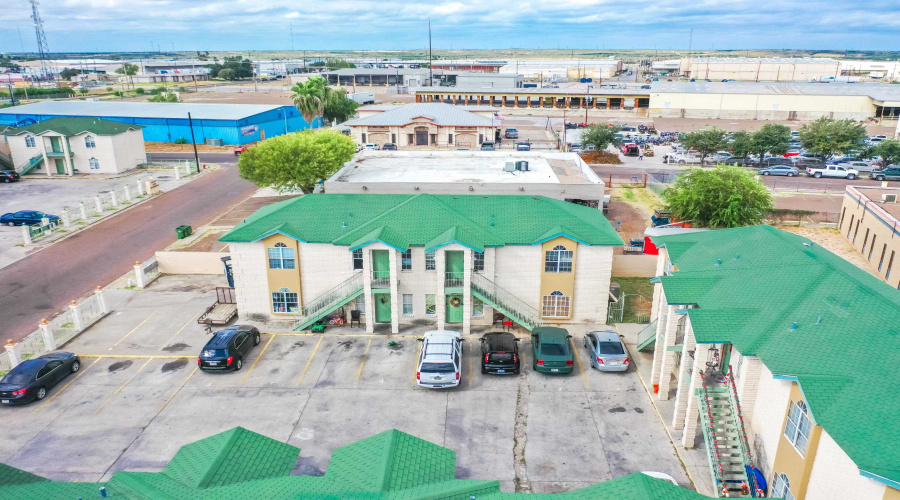 1100 Tesoro Ln, LAREDO, Texas 78041, ,Multi-family,For Sale,1100 Tesoro Ln,20251818