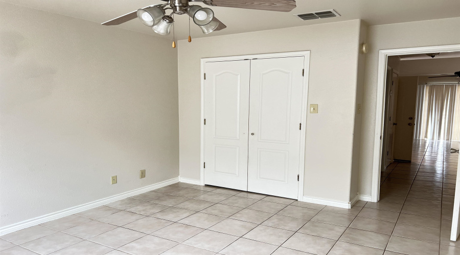 1752 Tiara Trl, LAREDO, Texas 78045, 2 Bedrooms Bedrooms, 5 Rooms Rooms,2 BathroomsBathrooms,Residential,For Rent,1752 Tiara Trl,20251881