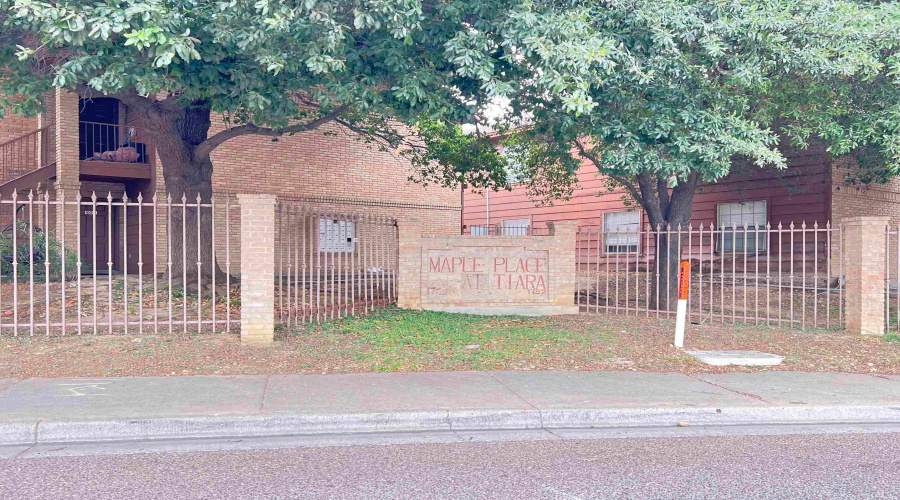 1752 Tiara Trl, LAREDO, Texas 78045, 2 Bedrooms Bedrooms, 5 Rooms Rooms,2 BathroomsBathrooms,Residential,For Rent,1752 Tiara Trl,20251881