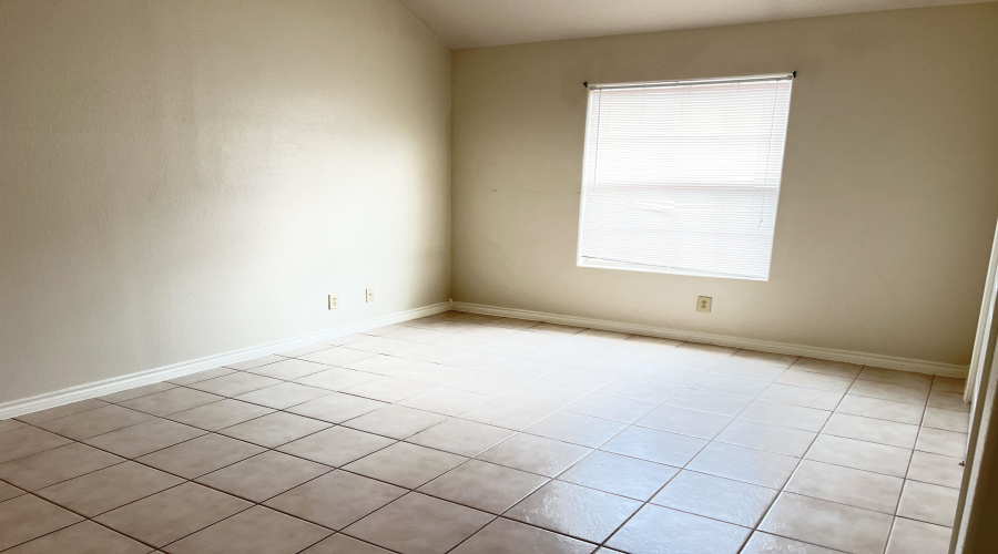 1752 Tiara Trl, LAREDO, Texas 78045, 2 Bedrooms Bedrooms, 5 Rooms Rooms,2 BathroomsBathrooms,Residential,For Rent,1752 Tiara Trl,20251881