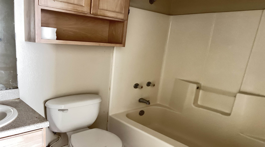 1752 Tiara Trl, LAREDO, Texas 78045, 2 Bedrooms Bedrooms, 5 Rooms Rooms,2 BathroomsBathrooms,Residential,For Rent,1752 Tiara Trl,20251881