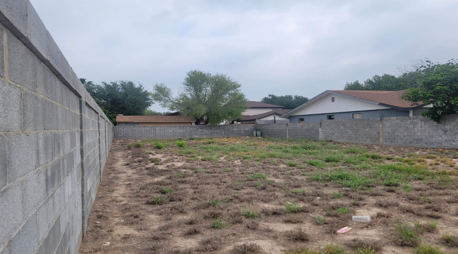 220 Segovia Dr, Laredo, Texas 78046, ,Land,For Sale,220 Segovia Dr,20251910