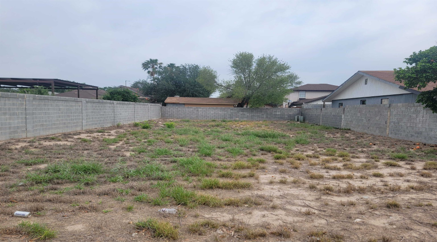220 Segovia Dr, Laredo, Texas 78046, ,Land,For Sale,220 Segovia Dr,20251910