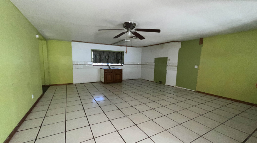 916 Falcon Ave., Zapata, Texas 78076, 4 Bedrooms Bedrooms, 6 Rooms Rooms,2 BathroomsBathrooms,Residential,For Sale,916 Falcon Ave.,20251935