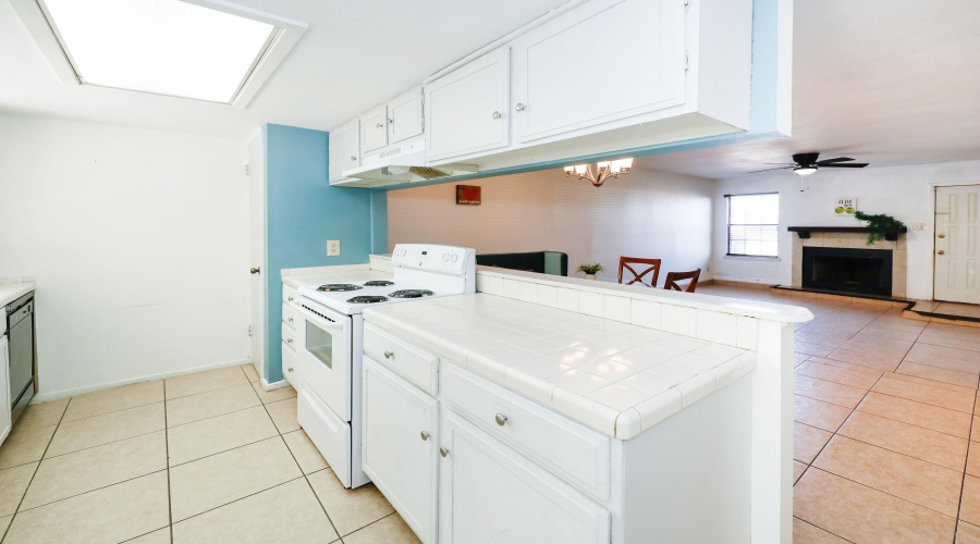 5500 McPherson Rd, Laredo, Texas 78045, 3 Bedrooms Bedrooms, 5 Rooms Rooms,2 BathroomsBathrooms,Residential,For Sale,5500 McPherson Rd,20251980