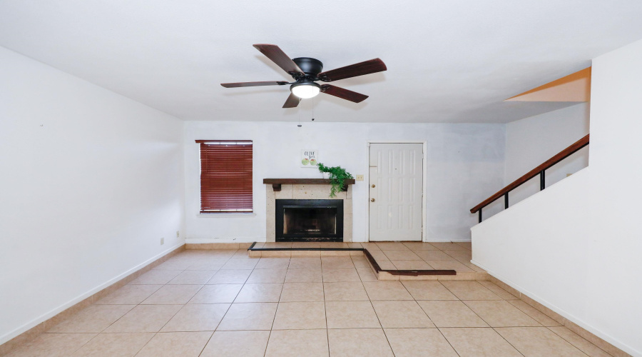 5500 McPherson Rd, Laredo, Texas 78045, 3 Bedrooms Bedrooms, 5 Rooms Rooms,2 BathroomsBathrooms,Residential,For Sale,5500 McPherson Rd,20251980