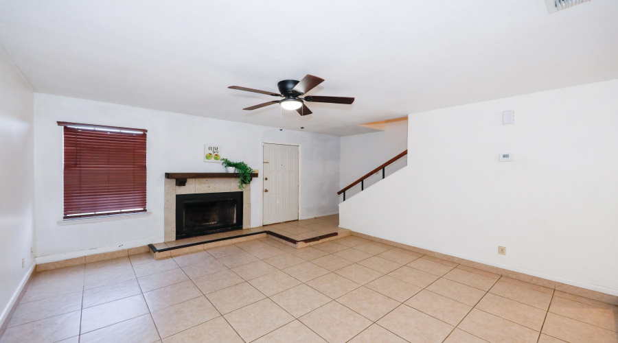 5500 McPherson Rd, Laredo, Texas 78045, 3 Bedrooms Bedrooms, 5 Rooms Rooms,2 BathroomsBathrooms,Residential,For Sale,5500 McPherson Rd,20251980