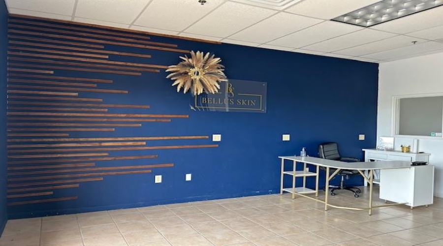 2110 Lomas Del Sur Blvd., Laredo, Texas 78046, 6 Rooms Rooms,1 BathroomBathrooms,Commercial retail/office,For Rent,2110 Lomas Del Sur Blvd.,20251990