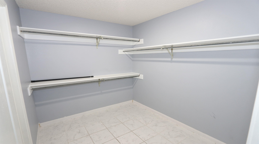 100 E Village Blvd, Laredo, Texas 78041, 2 Bedrooms Bedrooms, 5 Rooms Rooms,2 BathroomsBathrooms,Residential,For Rent,100 E Village Blvd,20252025