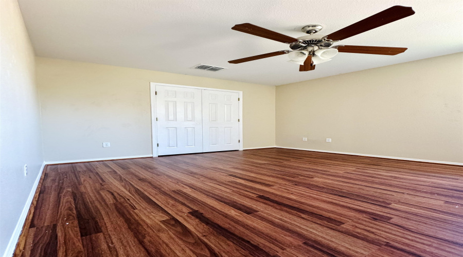 330 Kahlo Lp, Laredo, Texas 78045, 4 Bedrooms Bedrooms, 7 Rooms Rooms,3 BathroomsBathrooms,Residential,For Sale,330 Kahlo Lp,20252030