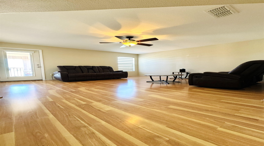 330 Kahlo Lp, Laredo, Texas 78045, 4 Bedrooms Bedrooms, 7 Rooms Rooms,3 BathroomsBathrooms,Residential,For Sale,330 Kahlo Lp,20252030