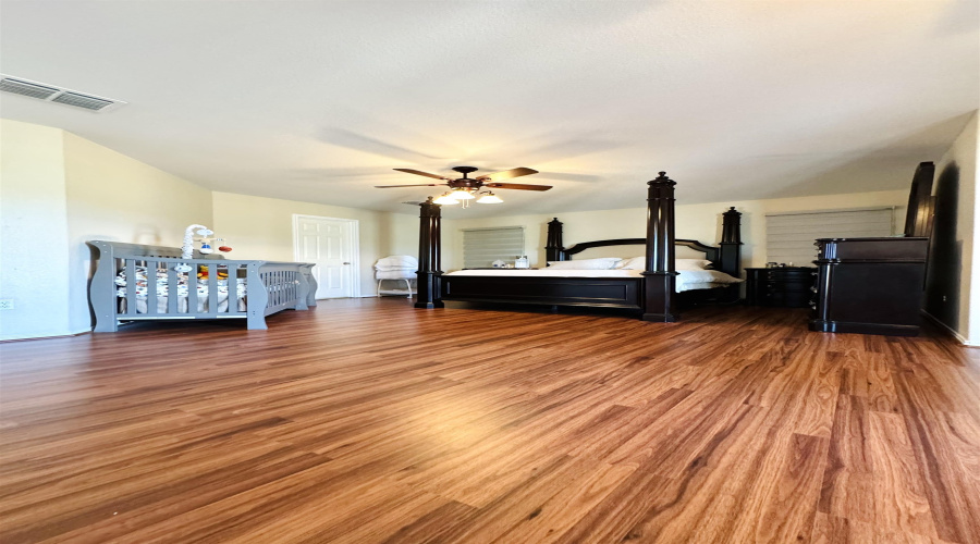 330 Kahlo Lp, Laredo, Texas 78045, 4 Bedrooms Bedrooms, 7 Rooms Rooms,3 BathroomsBathrooms,Residential,For Sale,330 Kahlo Lp,20252030