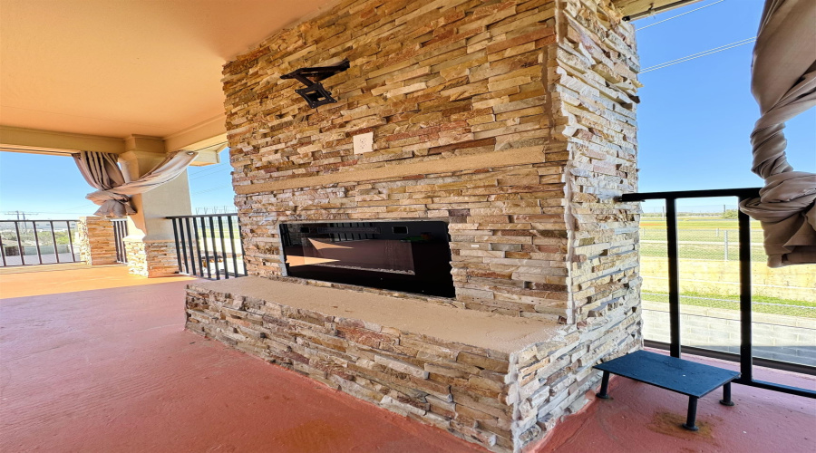 330 Kahlo Lp, Laredo, Texas 78045, 4 Bedrooms Bedrooms, 7 Rooms Rooms,3 BathroomsBathrooms,Residential,For Sale,330 Kahlo Lp,20252030
