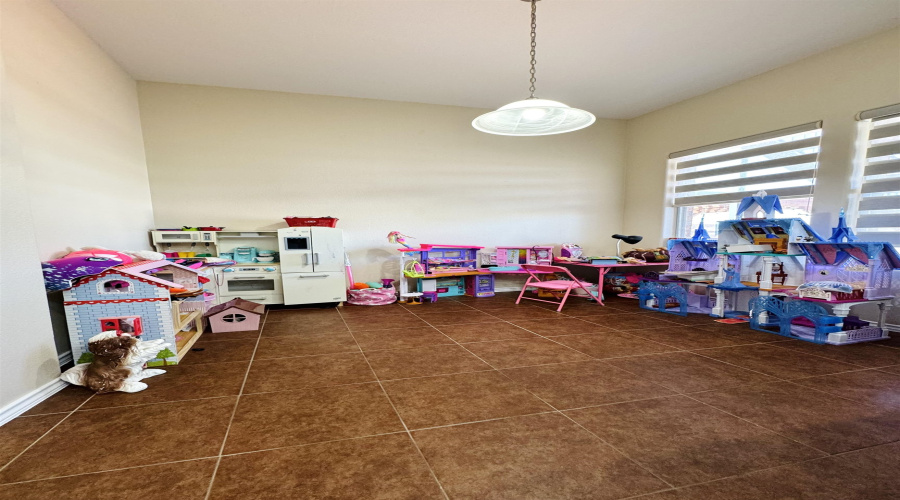 330 Kahlo Lp, Laredo, Texas 78045, 4 Bedrooms Bedrooms, 7 Rooms Rooms,3 BathroomsBathrooms,Residential,For Sale,330 Kahlo Lp,20252030