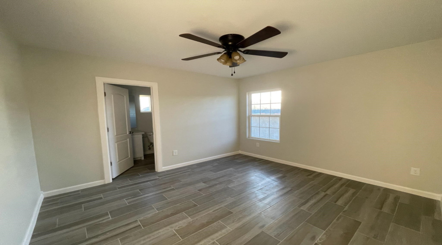 5527 Conroe St, Laredo, Texas 78046, 4 Bedrooms Bedrooms, 7 Rooms Rooms,3 BathroomsBathrooms,Residential,For Rent,5527 Conroe St,20252091