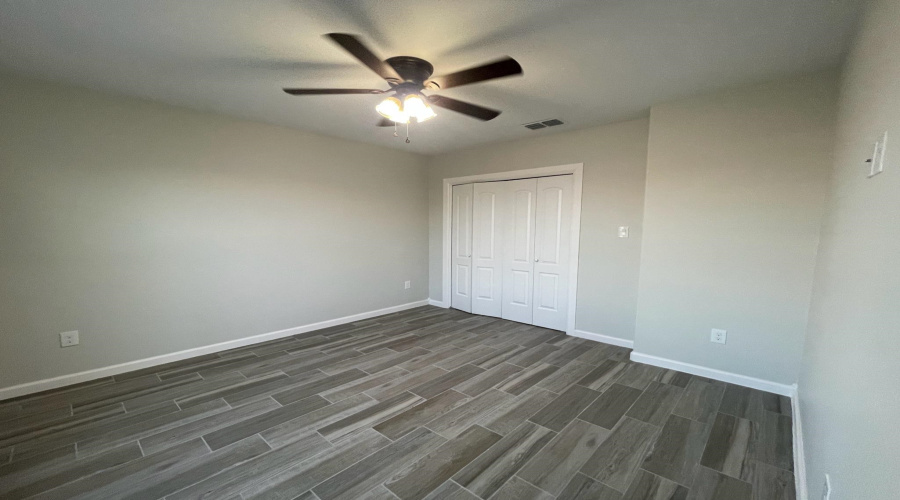 5527 Conroe St, Laredo, Texas 78046, 4 Bedrooms Bedrooms, 7 Rooms Rooms,3 BathroomsBathrooms,Residential,For Rent,5527 Conroe St,20252091