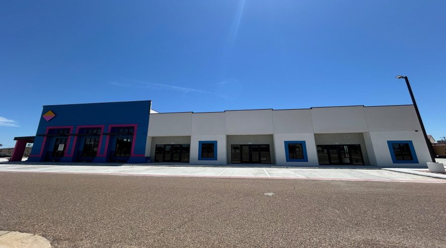 2411 Jacaman Rd, Laredo, Texas 78041, ,Commercial retail/office,For Rent,2411 Jacaman Rd,20252110