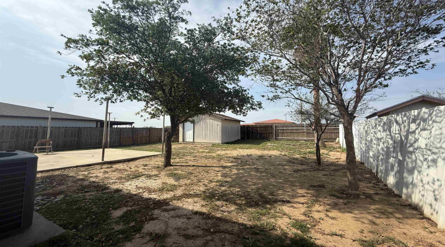 3038 St Isaac Lp, Laredo, Texas 78045, 3 Bedrooms Bedrooms, 5 Rooms Rooms,2 BathroomsBathrooms,Residential,For Sale,3038 St Isaac Lp,20251397
