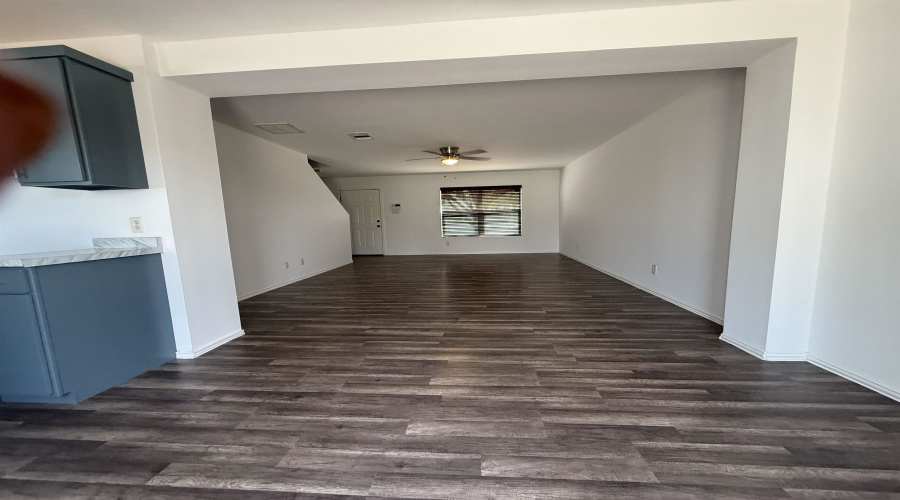 3038 St Isaac Lp, Laredo, Texas 78045, 3 Bedrooms Bedrooms, 5 Rooms Rooms,2 BathroomsBathrooms,Residential,For Sale,3038 St Isaac Lp,20251397