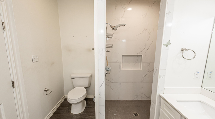 5508 Moses Lp., LAREDO, Texas 78046, 3 Bedrooms Bedrooms, 5 Rooms Rooms,2 BathroomsBathrooms,Residential,For Sale,5508 Moses Lp.,20252141