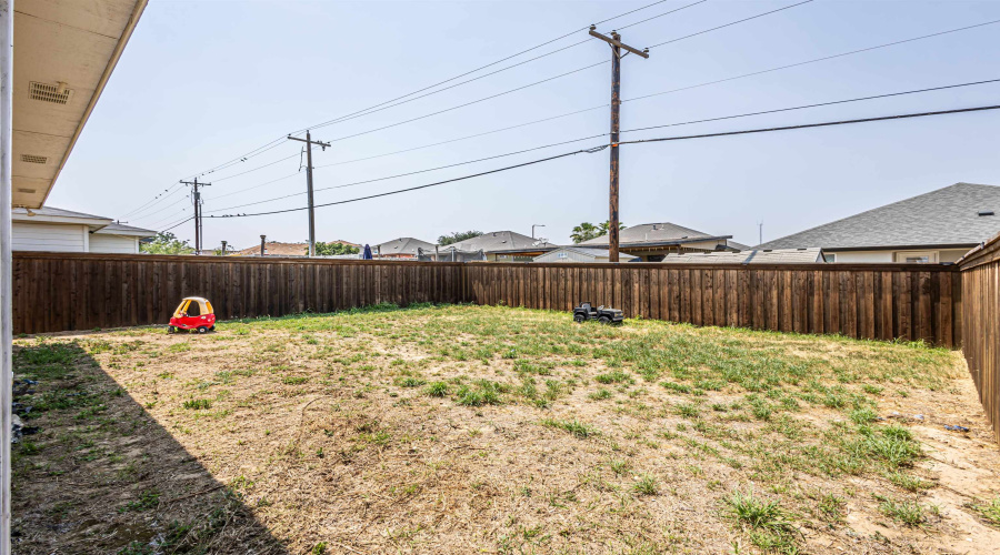 5508 Moses Lp., LAREDO, Texas 78046, 3 Bedrooms Bedrooms, 5 Rooms Rooms,2 BathroomsBathrooms,Residential,For Sale,5508 Moses Lp.,20252141