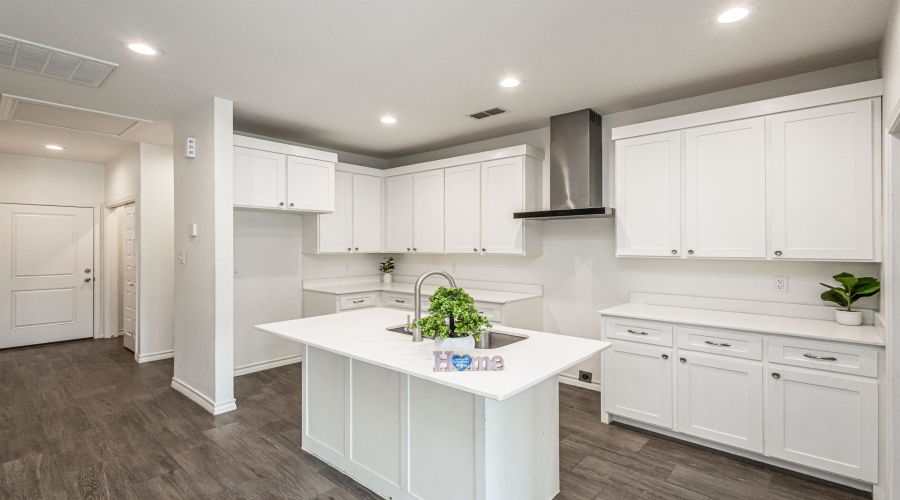 5508 Moses Lp., LAREDO, Texas 78046, 3 Bedrooms Bedrooms, 5 Rooms Rooms,2 BathroomsBathrooms,Residential,For Sale,5508 Moses Lp.,20252141