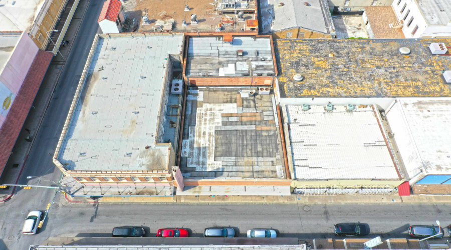 1114 Lincoln St, LAREDO, Texas 78040, 1 Room Rooms,2 BathroomsBathrooms,Commercial retail/office,For Sale,1114 Lincoln St,20244246