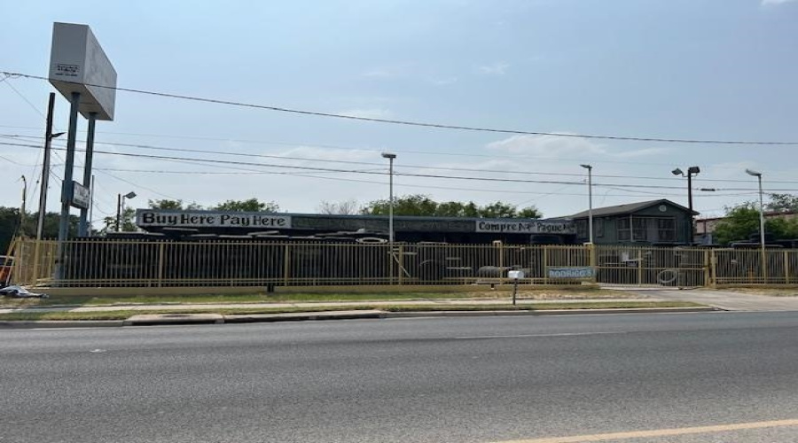 802 Callaghan St, Laredo, Texas 78040, ,3 BathroomsBathrooms,Commercial retail/office,For Sale,802 Callaghan St,20252162