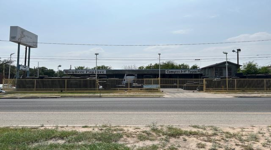 802 Callaghan St, Laredo, Texas 78040, ,3 BathroomsBathrooms,Commercial retail/office,For Sale,802 Callaghan St,20252162