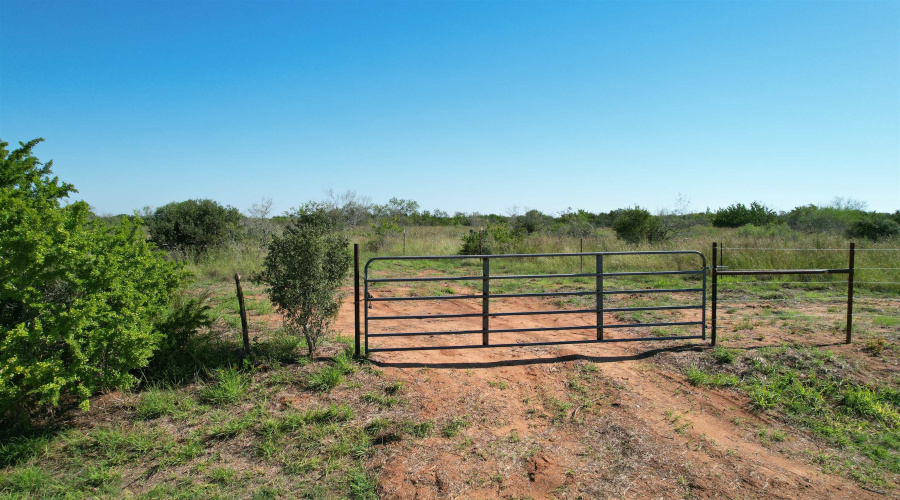 NW 1/2 OF TRS 33 THRU 40 SEC 40 AND 57 THRU 64, FOWLERTON, Texas 78021, ,Land,For Sale,NW 1/2 OF TRS 33 THRU 40 SEC 40 AND 57 THRU 64,20252174