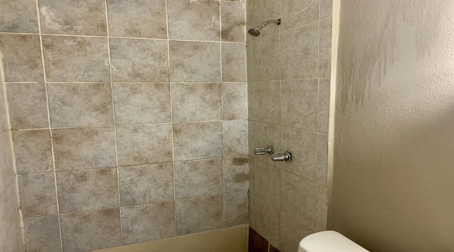 3415 Flores Ave, Laredo, Texas 78040, ,Multi-family,For Sale,3415 Flores Ave,20232186