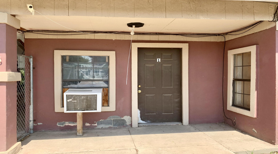 3415 Flores Ave, Laredo, Texas 78040, ,Multi-family,For Sale,3415 Flores Ave,20232186