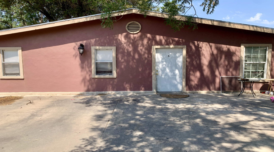 3415 Flores Ave, Laredo, Texas 78040, ,Multi-family,For Sale,3415 Flores Ave,20232186