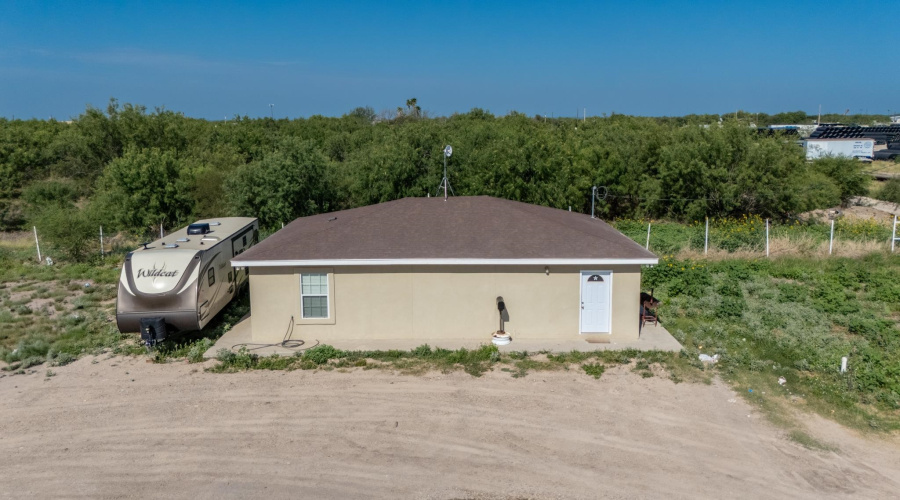 307 Sulfur Mine Rd, Laredo, Texas 78045, 1 Bedroom Bedrooms, 51 Rooms Rooms,4 BathroomsBathrooms,Commercial/industrial,For Sale,307 Sulfur Mine Rd,20252208